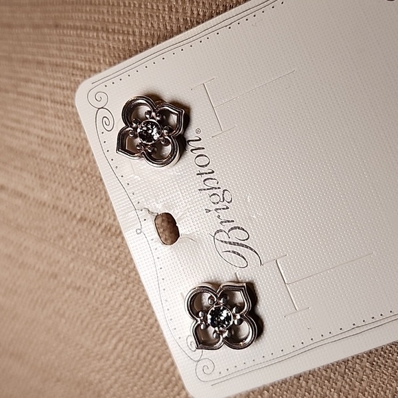 New Brighton Toledo Post Earrings, NWT - Picture 6 of 10